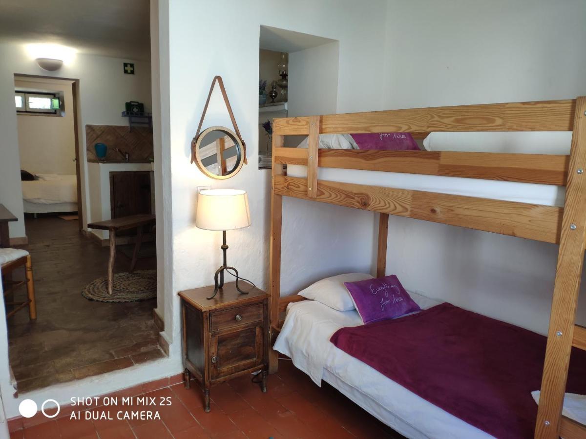 Casa Da Tia Amalia Vandrarhem Mértola Exteriör bild