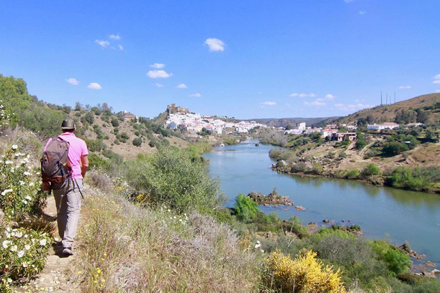 Casa Da Tia Amalia Vandrarhem Mértola Exteriör bild